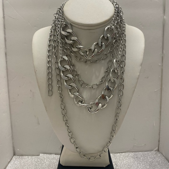 SILVER CHUNKY STATEMENT COLLAR NECKLACE - Picture 8 of 9